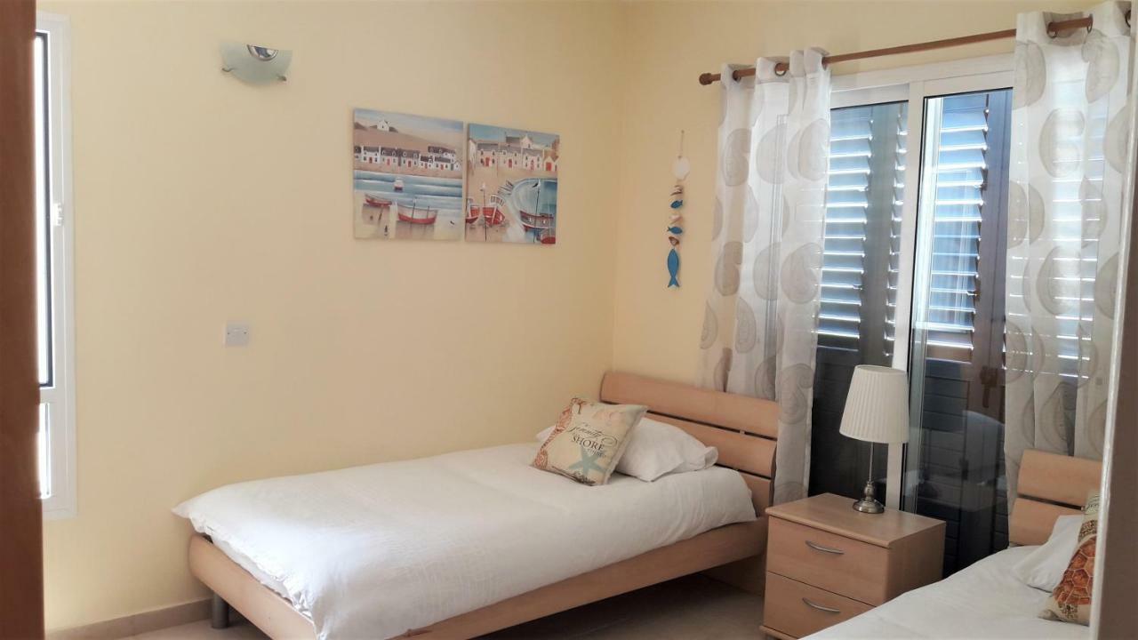 "Fun In The Sun" Villa Peyia Exterior foto